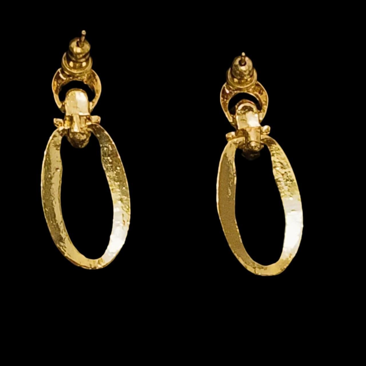Gold fashion stud earrings